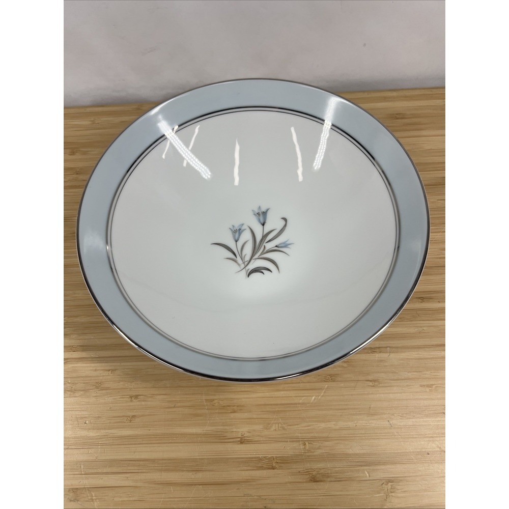 Noritake Bluebell 5558 9" Round Serving Bowl Japan Blue Rim Platinum Trim‎